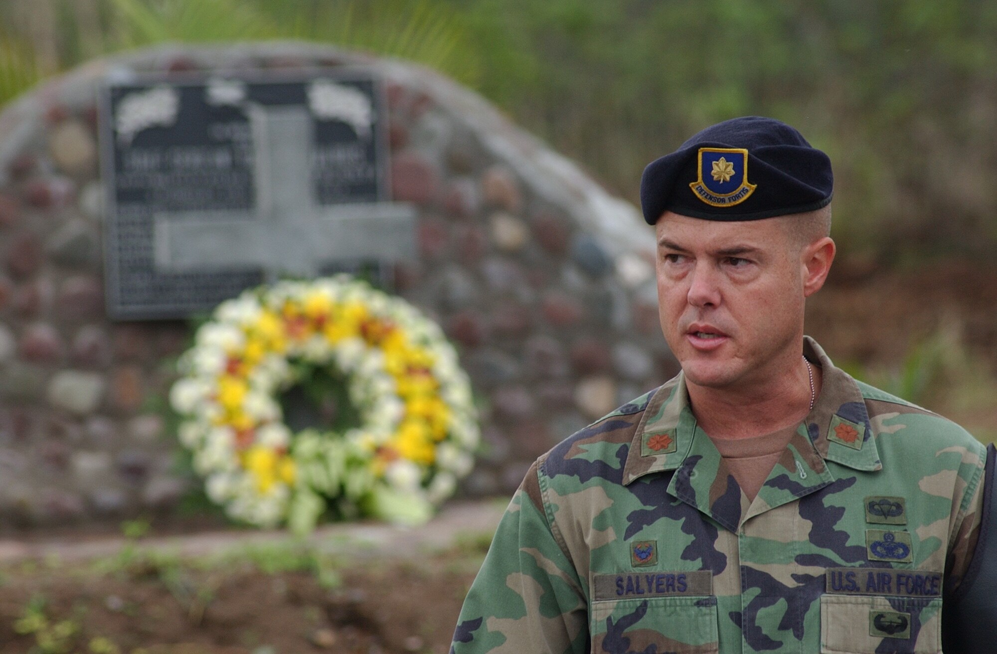 SOTO CANO AIR BASE, Honduras – Maj. Shaun Salyers, Joint Security Forces commander, speaks during the memorial service for Army Staff Sgt. Randall J. Harris, who died from wounds suffered in the line of duty here on June 13, 1987.  Each year, Joint Task Force-Bravo holds a memorial service in remembrance of Sergeant Harris.   (U.S. Air Force photo/Tech. Sgt. Sonny Cohrs)