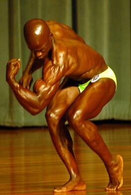 Ronnie Harrison competes in the first annual 2007 Pacific Muscle Classic held at Kadena Air Base June 10. Harrison won in the men’s masters division.
(U.S. Air Force/Airman 1st Class Kasey Zickmund)