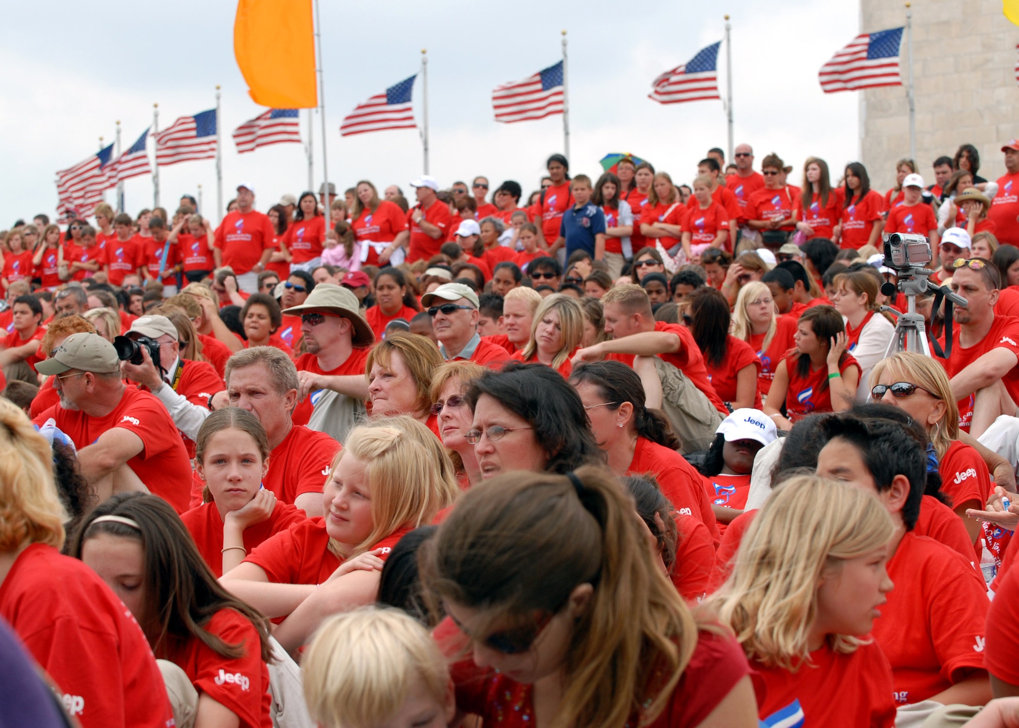 Thousands of school children from across the country gather in front of the Washington Monument June 14 to participate in the National Association for Music Education's National Anthem Project grand finale in honor of Flag Day. The project is a multiyear effort to re-teach Americans "The Star-Spangled Banner."  (U. S. Navy photo/Petty Officer 2nd Class Molly A. Burgess)