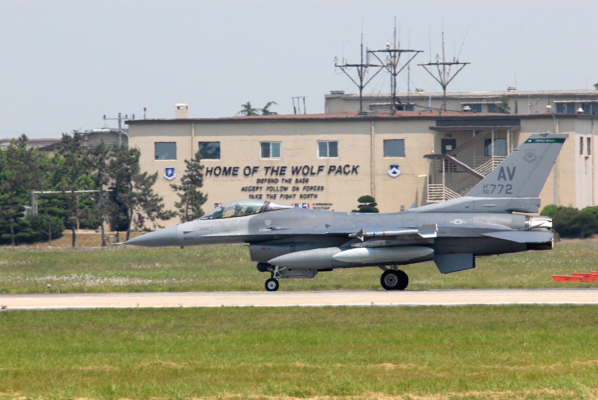 KUNSAN AIR BASE, Republic of Korea -- F-16's from the 555th Fighter Squadron, Aviano Air Base, Italy, arrive at Kunsan Air Base, Republic of Korea for their 120 day deployment.  This is the first time that a United States Air Forces in Europe base has deployed to a Pacific Air Force base.  (U.S. Air Force photo/Staff Sgt. Darcie Ibidapo)