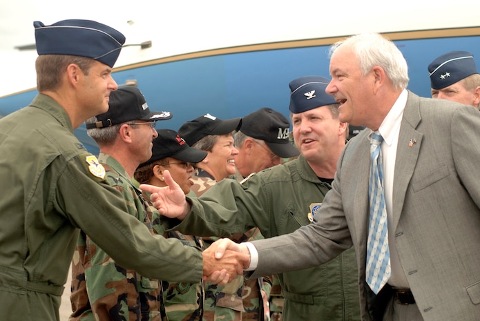 Secretary of the Air Force Michael Wynne arrived at Charleston AFB for the 17th Airlift Squadron's change of command Wednesday.  Upon arrival he was met by Charleston's wing commanders and chiefs, among them was Col. Frank Fields, 437th Operations Group commander.  (U.S. Air Force photo/ Staff Sgt. April Quintanilla)