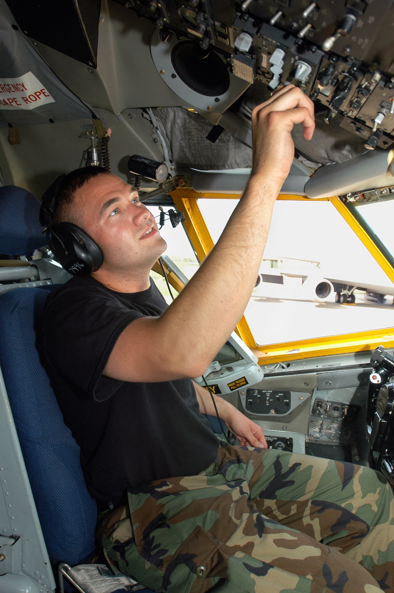 INCIRLIK TURKEY AIR BASE--Tech. Sgt. Jeremiah Rushmore, 434th Aircraft Maintenance Squadron communications and navigation systems specialist, works to make sure a KC-135R Stratotanker is ready to go. Both Sergeant Rushmore and the aircraft are deployed from Grissom Air Reserve Base, Ind. (U.S. Air Force photo/Senior Airman Mark R. W. Orders-Woempner)