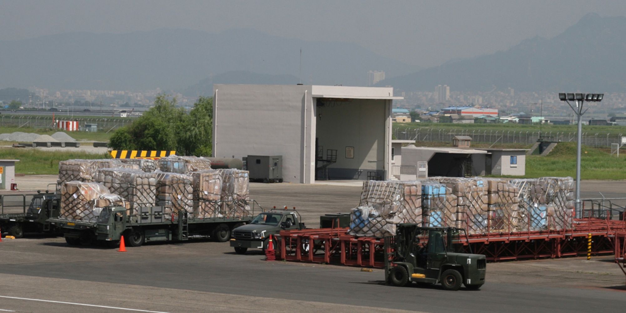 OSAN AIR BASE, Republic of Korea – Members of the 731st Air Mobility Squadron, teamed up with 51st Fighter Wing and 25th Transportation Battalion to deploy a cargo operations team of 41 personnel to Gimhae during Osan’s runway repair.  The team serviced 11 aircraft and processed 354 pallets, totaling 583 short tons of cargo