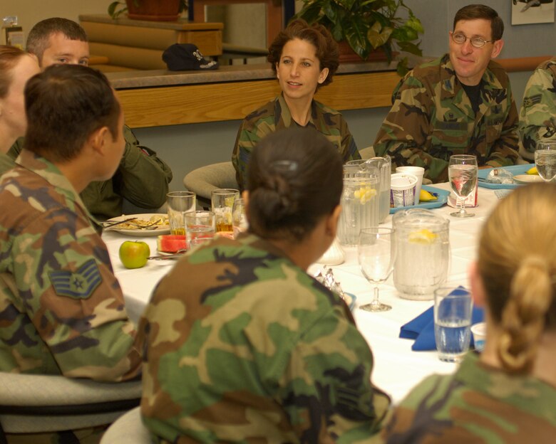 Colonel Stephen Tanous, 30th Space Wing Commander, and Command Chief Master Sergeant Cari Kent speak with Airmen during a junior enlisted breakfast at Breakers Dining Facility, Vandenberg Air Force Base, CA, June 28, 2007. The Airmen were given the opportunity to voice their opinions and ask questions. This was Command Chief Master Sergeant Cari Kent's first junior enlisted breakfast since arriving Vandenberg AFB. (U.S. Air Force photo by Airman First Class Christian Thomas) (Released)