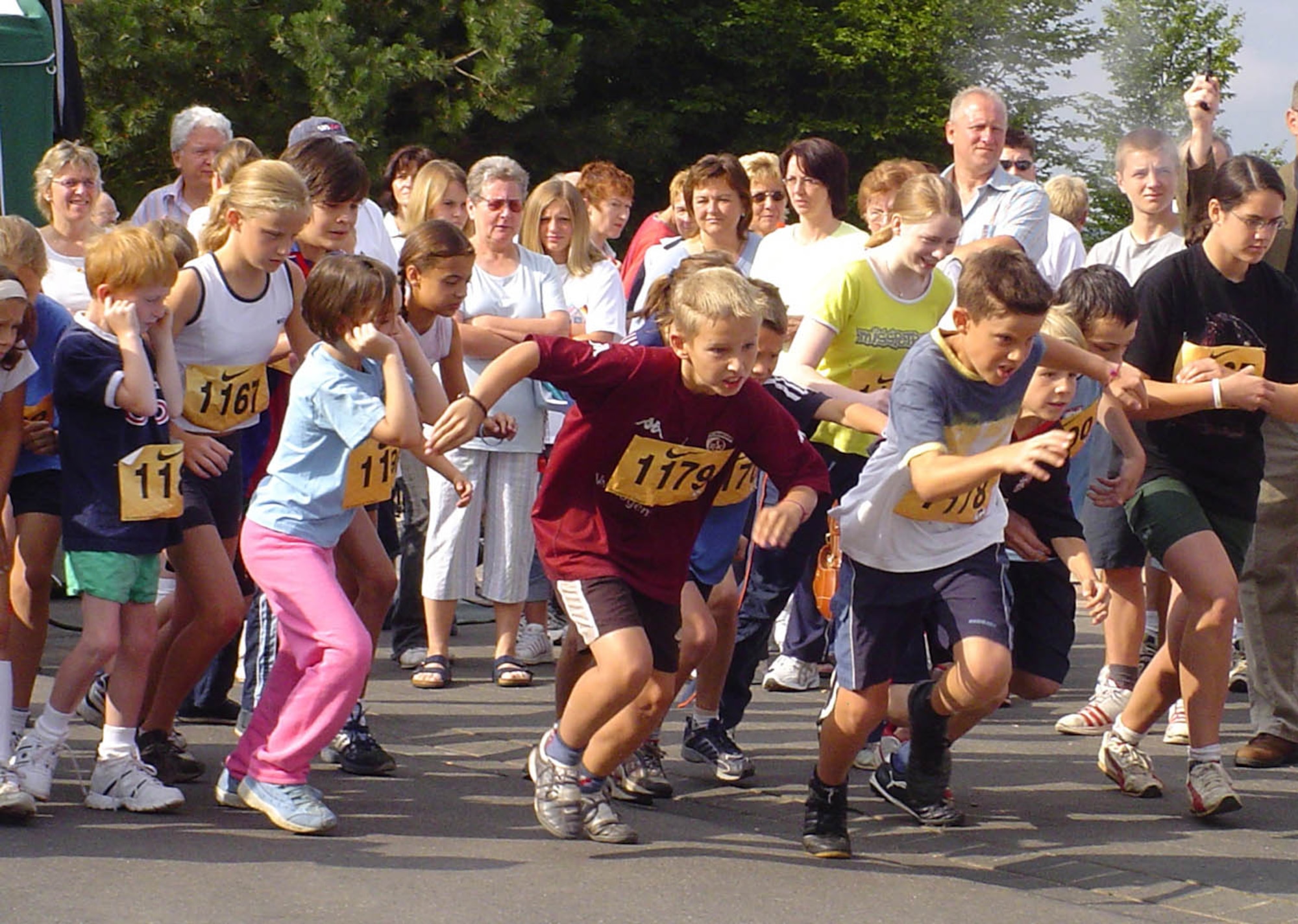 SPANGDAHLEM AIR BASE, Germany -- The 4th German-American friendship run of Binsfeld takes place Sunday. A 400-meter bambini run begins at 9 a.m.; a 1.7-k run for children under age 14 at 9:15 a.m.; a 5-k women/men run at 9:30 a.m.; a 5-k walking and nordic walking march at 9:35 a.m. and a 10-k women/men run at 10 a.m. The run starts and finishes at the Binsfeld sports arena, located on Peter von Binsfeld Strasse. Winners will be honored at about 1 p.m. For more information, visit www.ortsgemeinde-binsfeld.de. (US Air Force photo/by Iris Reiff) 