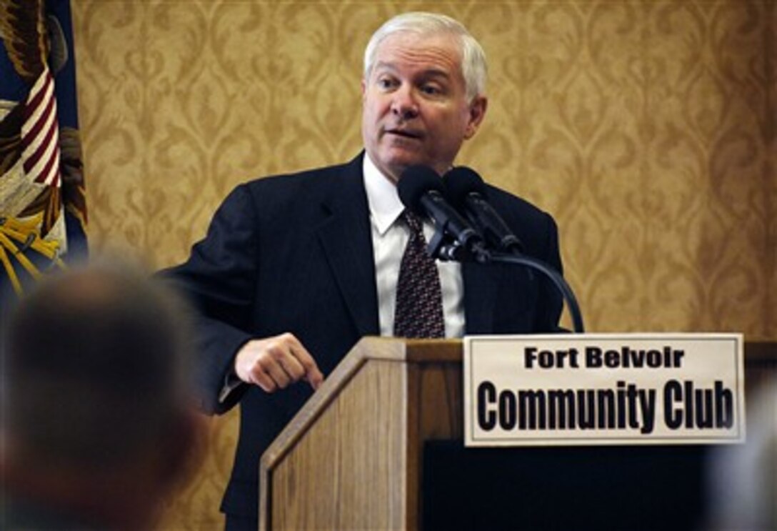 Defense Secretary Robert M. Gates responds to a question from a noncommissioned officer during a  breakfast meeting with NCOs from all services within the National Capital Region at Fort Belvoir, Va., March 1, 2007. 