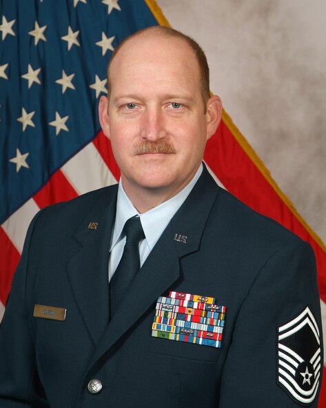 Senior Master Sgt. Daniel Olson, chief controller of the Air Traffic Control Tower at Vance Air Force Base received the AETC Air Traffic Control Enlisted Manager of the Year Award for 2006