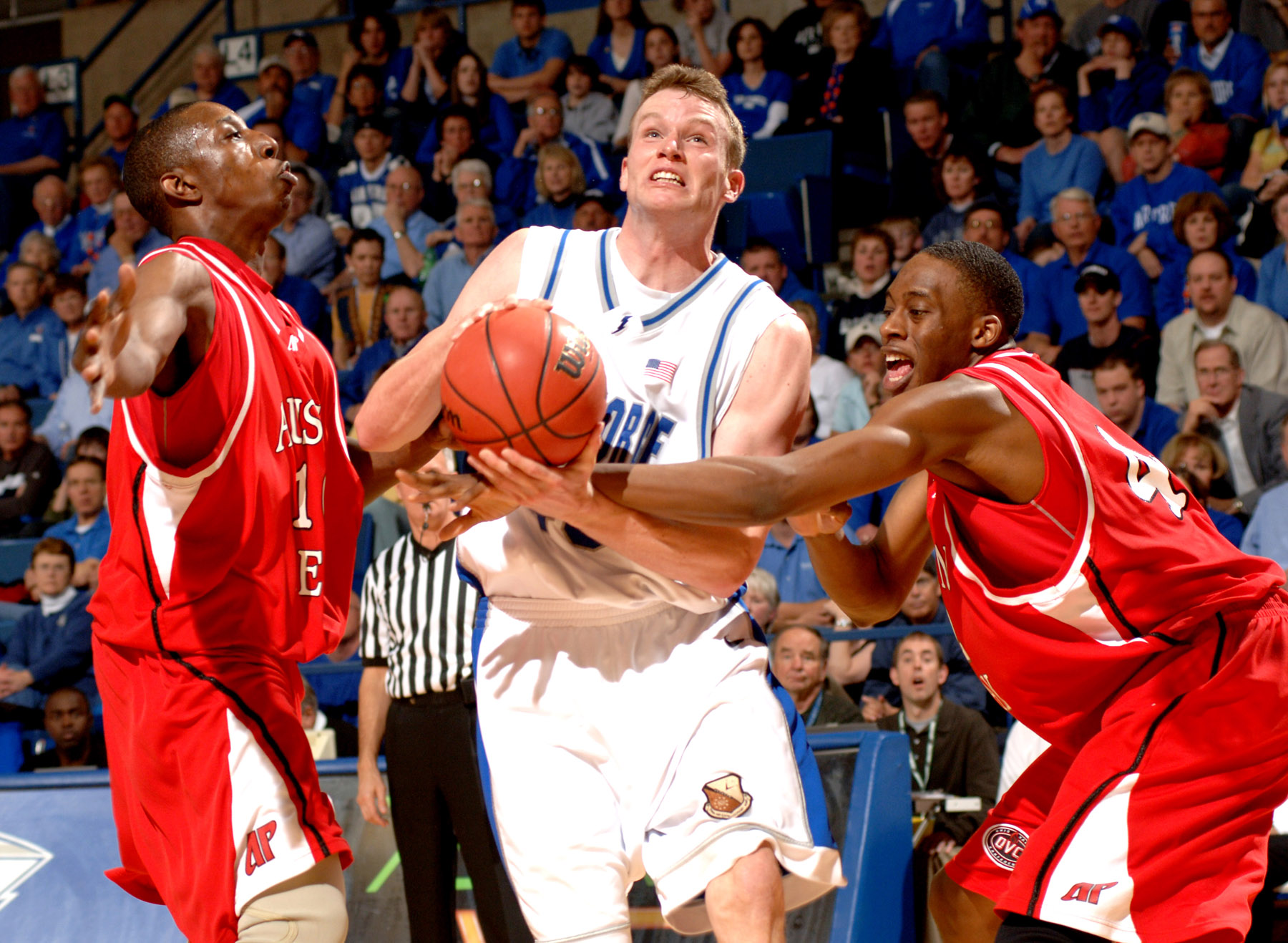 Falcons Fly High In Nit Debut U S Air Force Article Display