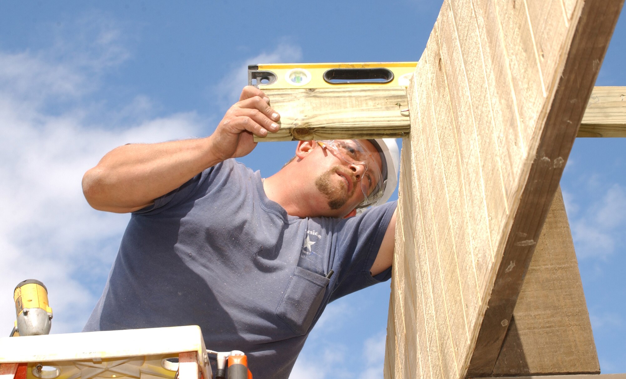 Carpenter John McNeely from Apple Construction, Gulfport, works on renovation of the gazebo at Hole 5 of Bay Breeze Golf Course.  The course is closed until October while repairs continue in the wake of Hurricane Katrina, which struck Keesler nearly 19 months ago. (U.S. Air Force photo by Kemberly Groue)
