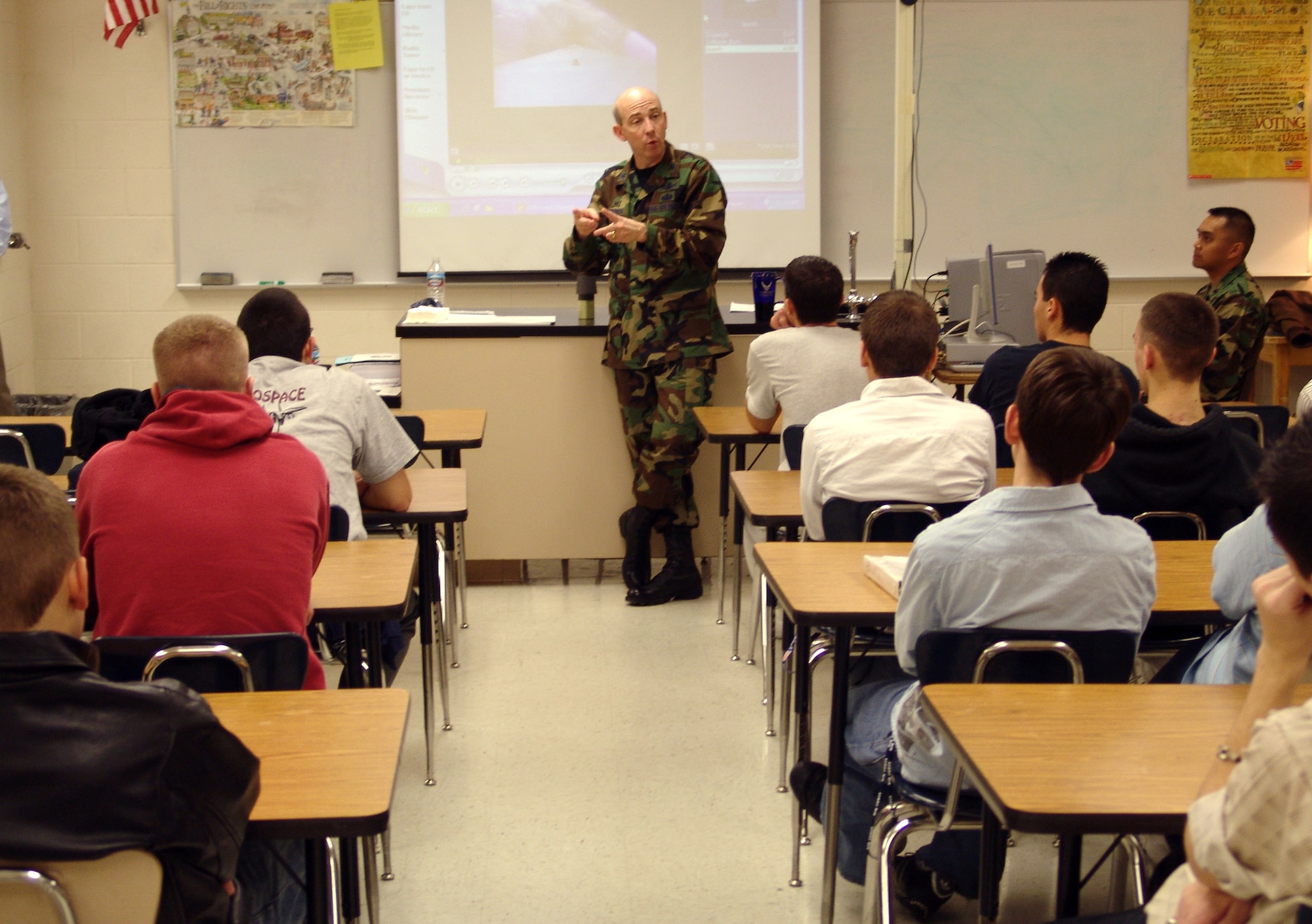Col. Robert Shofner, 526th ICBM Systems Wing commander talks to students at Northridge High School about the science of ICMB missiles. 