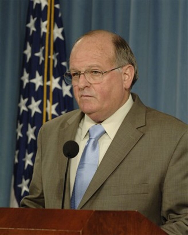 Defense Department Acting Inspector General Thomas F. Gimble presents the findings of an investigation into the events and circumstances surrounding the 2004 death of Army Cpl. Patrick Tillman during a press briefing in the Pentagon on March 26, 2007.  