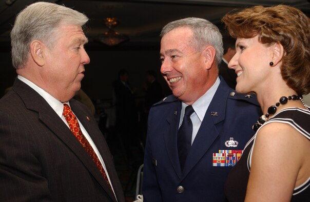 Governor Barbour chats with General and Laura Capasso following the general’s recognition as one of 15 outstanding community leaders by The Sun Herald and the Journal of South Mississippi Business.  (U.S. Air Force Photo by Tech. Sgt. Chuck Marsh)
