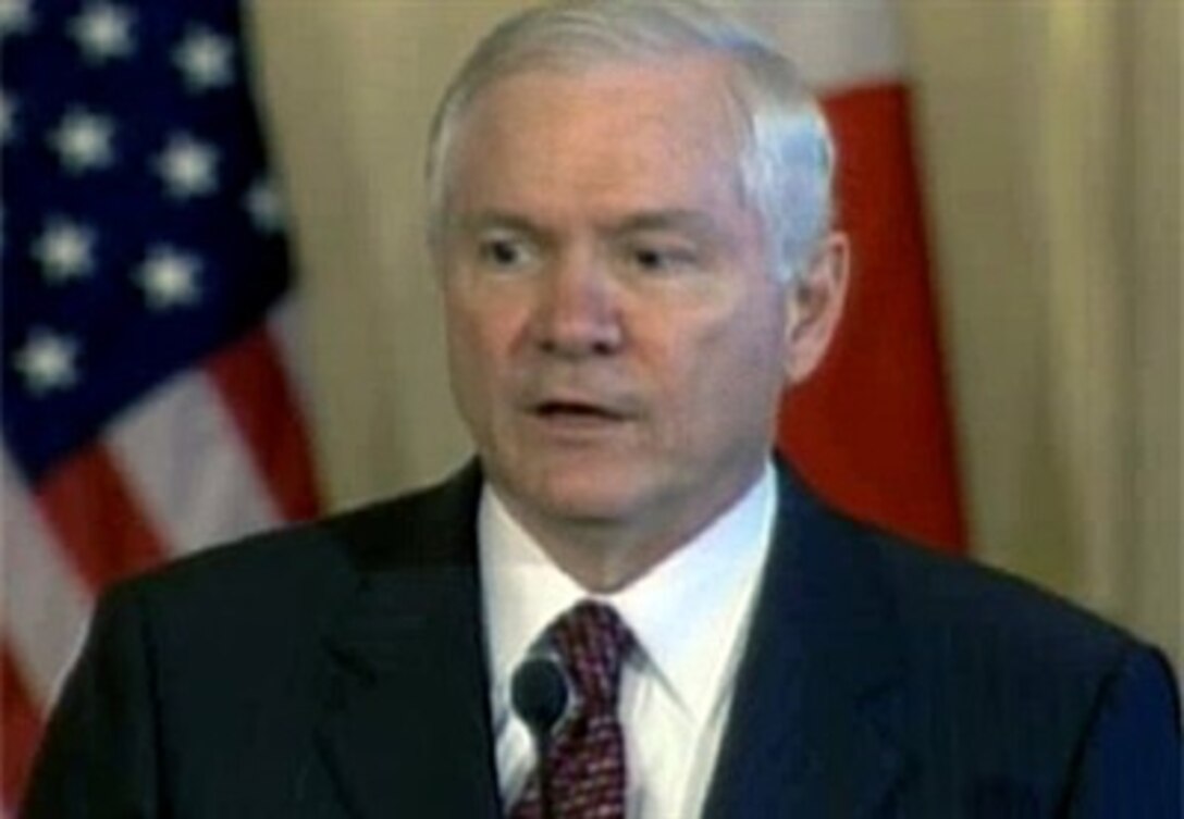 U.S. Defense Secretary Robert M. Gates answers a reporter's question during a joint press conference with U.S. Secretary of State Condolezza Rice and Japan Minister of Foreign Affairs Taro Aso and Minister of Defense Fumio Kyuma, May 1, 2007. 