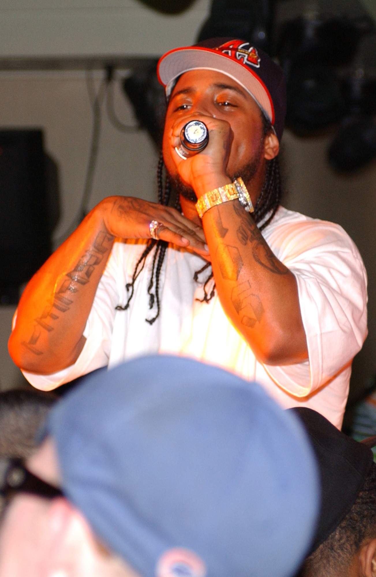 Hip-hop artist Sean P entertains Wolf Pack > Kunsan Air Base