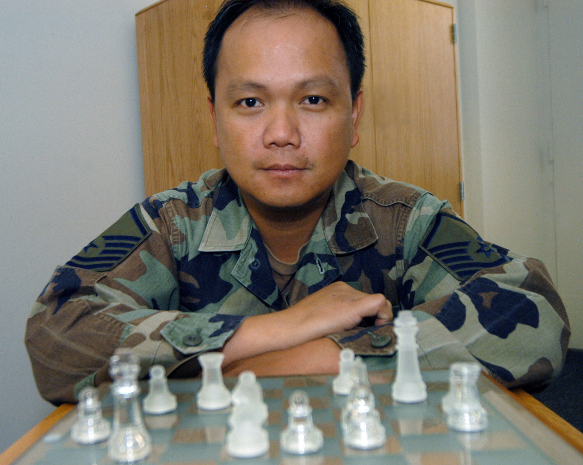 Sergeant uses chess skills to level playing field > Robins Air Force Base >  Article Display