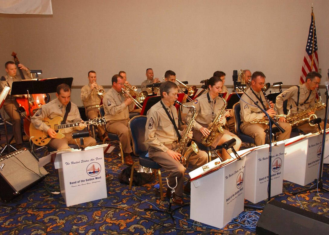 Commanders Jazz Ensemble from the USAF Band of the Golden West entertained the guests at the Air Force Ball 2003 with spirited renditions of some of Glenn Miller’s greatest hits.