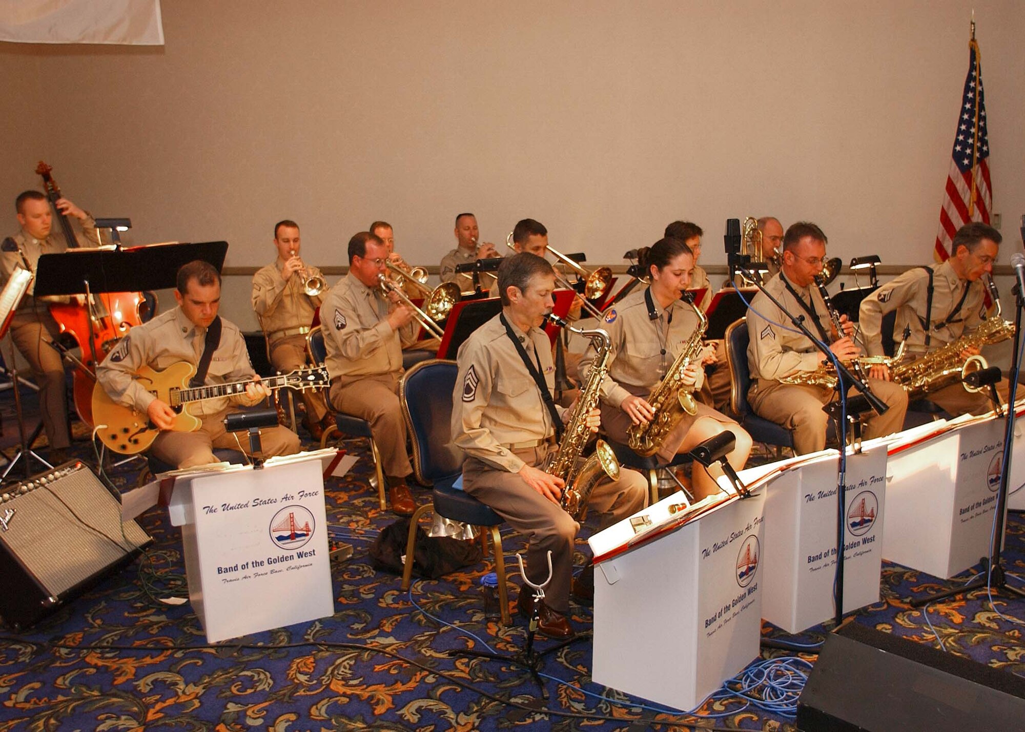 Commanders Jazz Ensemble from the USAF Band of the Golden West entertained the guests at the Air Force Ball 2003 with spirited renditions of some of Glenn Miller’s greatest hits.