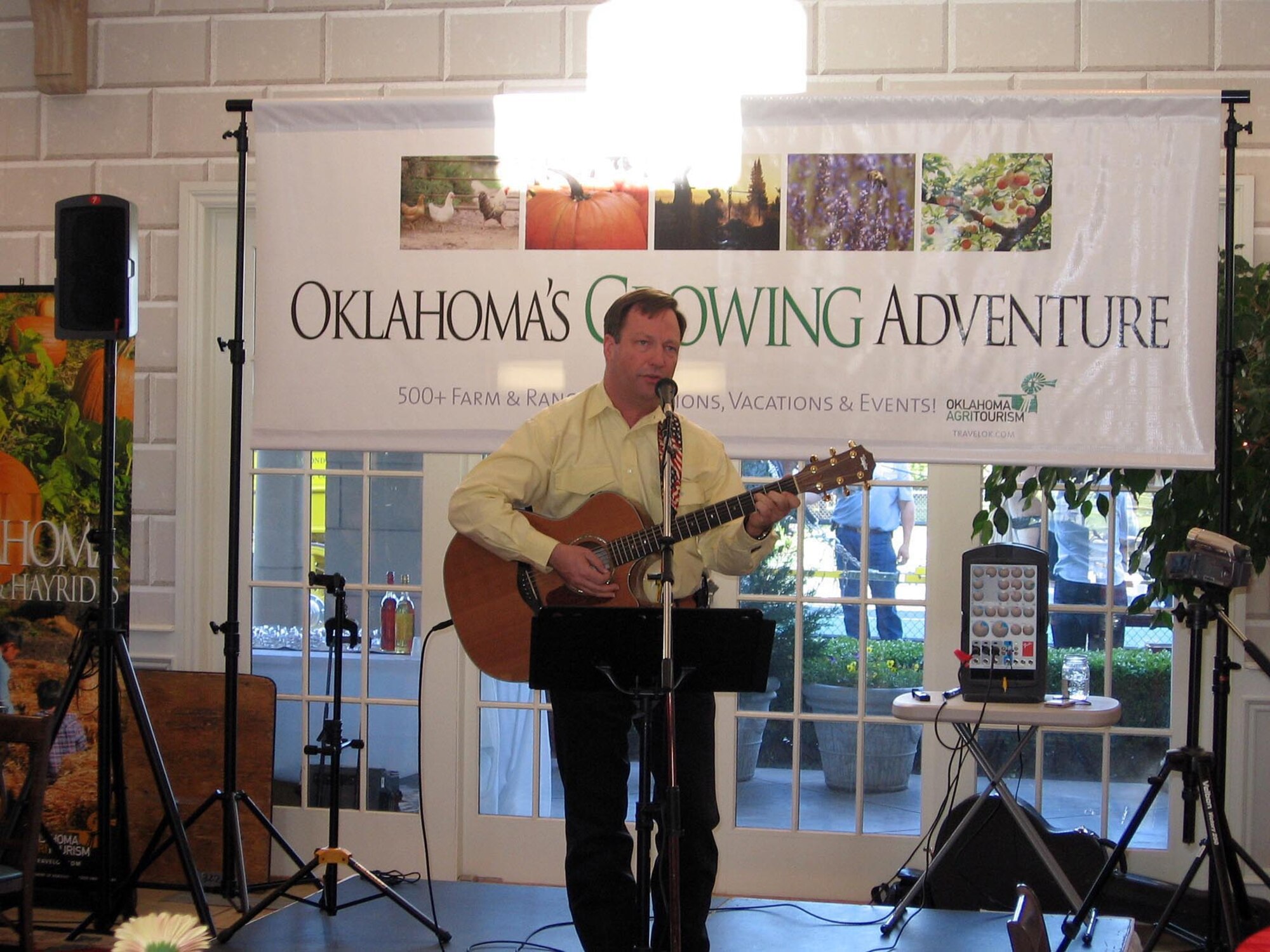 Senior Master Sgt. Ken Girty, first sergeant for the 18th Air Refueling Squadron plays for a crowd of state officials  at the Agriculture and Tourism Convention in Oklahoma City April 18.(Photo courtesy of Laura Girty)