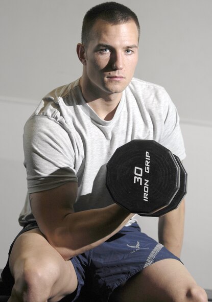 Senior Airman Jason Fisher is Fit to Fight. (U.S. Air Force photo by Staff Sgt. Manuel Martinez)