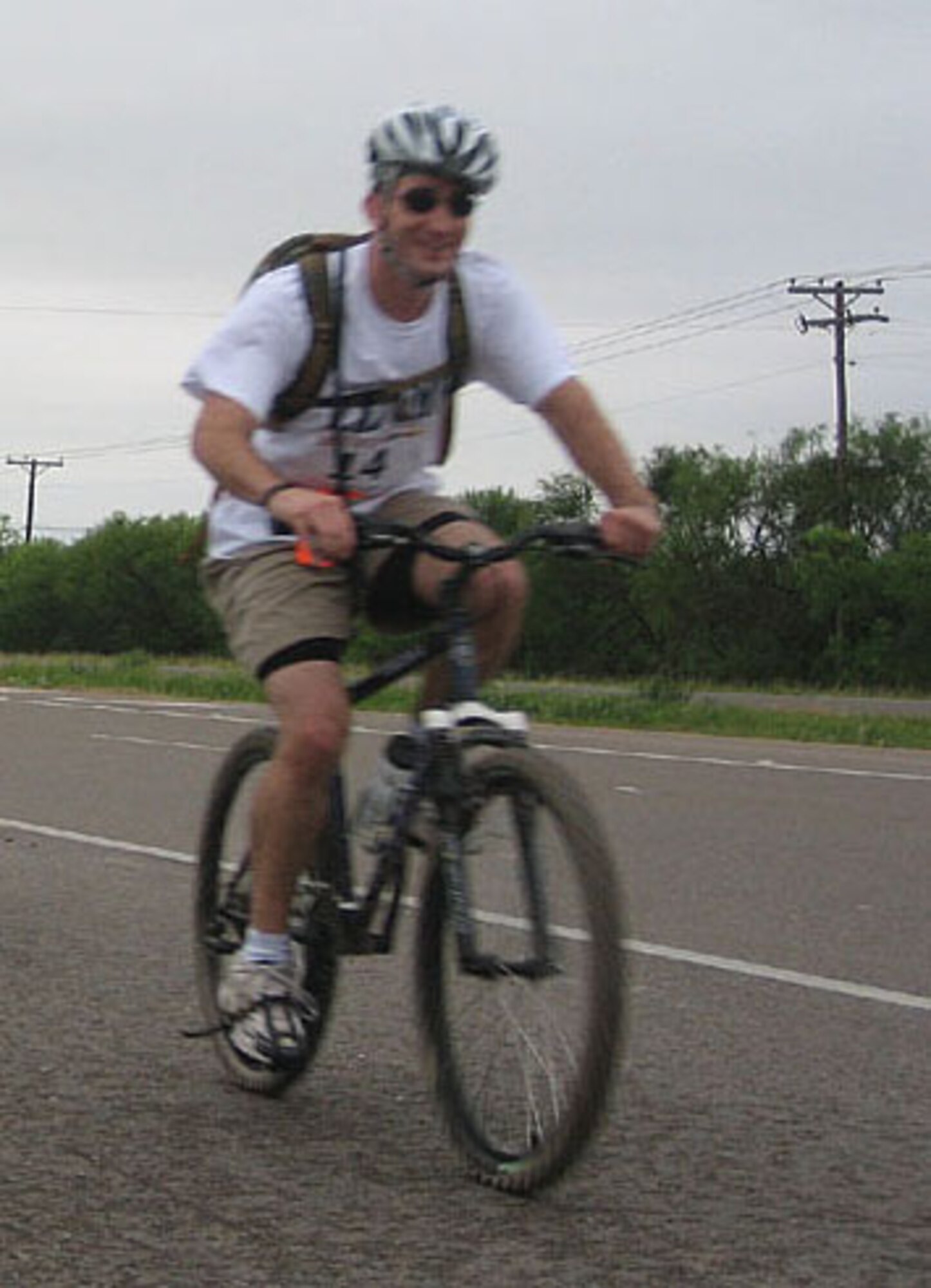 Michael Gonzalez leads Goodfellow’s extreme team during the 26-mile bicycle race portion of the 2007 Laughlin Adventure Race. The extreme team competes in all three events. (Courtesy photo)