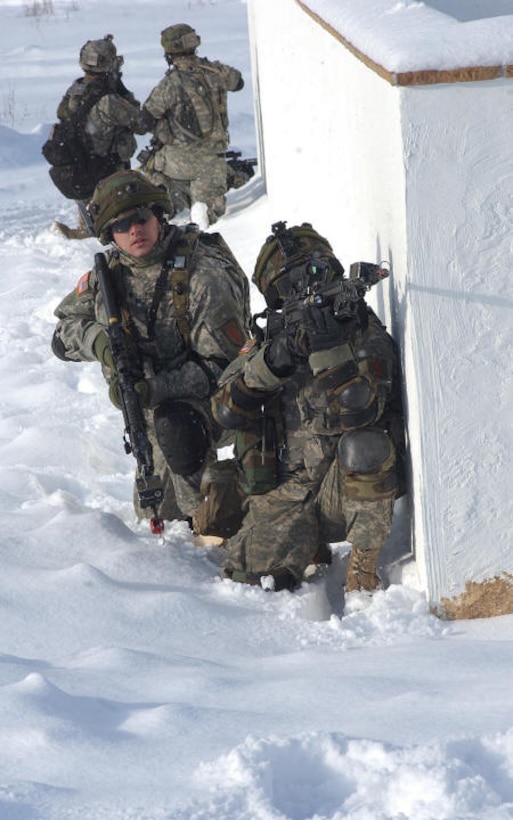 Soldiers from Task Force 1st Battalion, 18th Infantry Regiment post ...