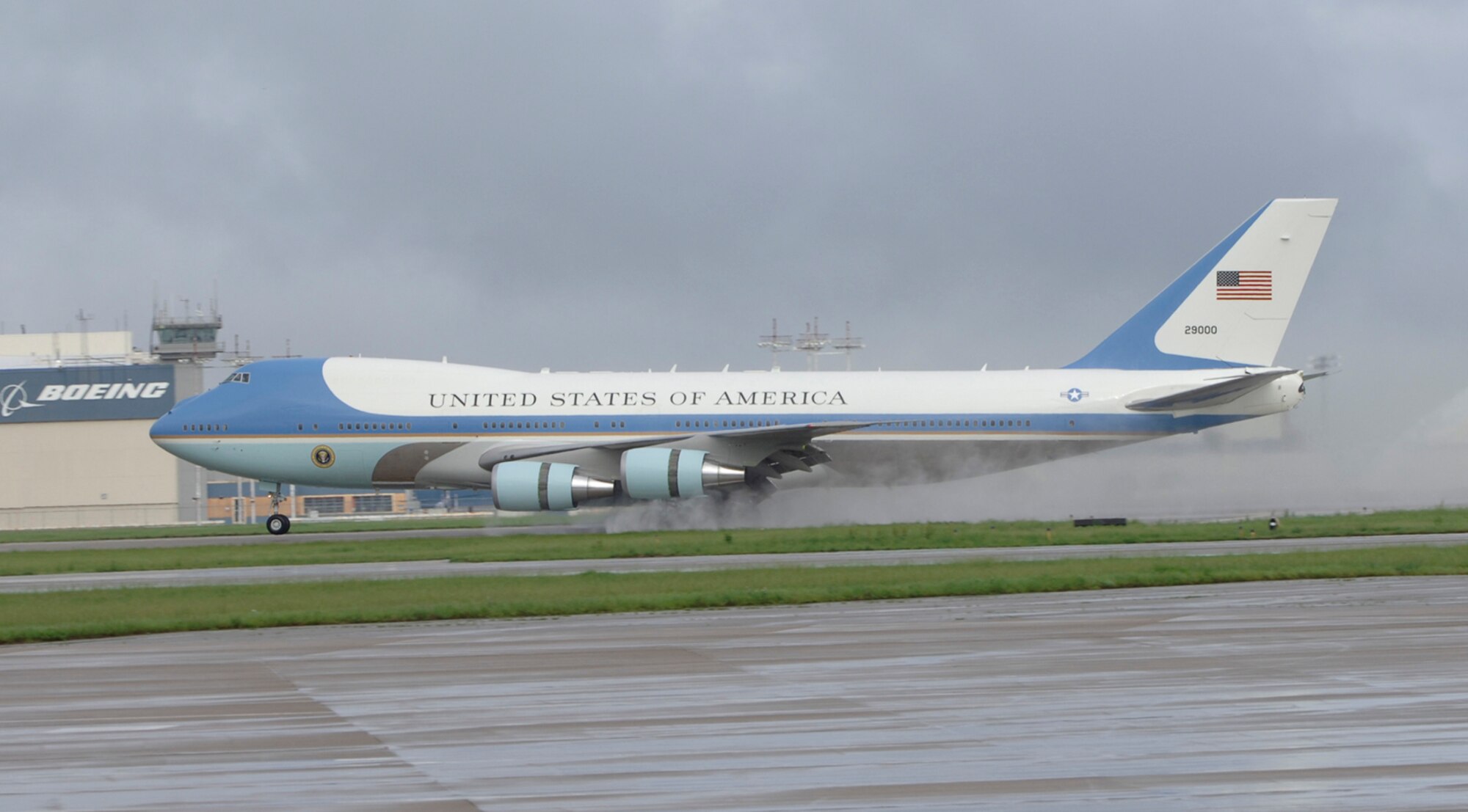 Air Force One touches down at McConnell Air Force Base Kan., May 9. The base served as a transiting point for President George W. Bush, who was on his way to meet with victims of the Greensburg, Kan., tornado disaster. Greensburg is approximately 120 miles west of the base and was struck by a tornado May 4. (Photo by Senior Airman Jamie Train)