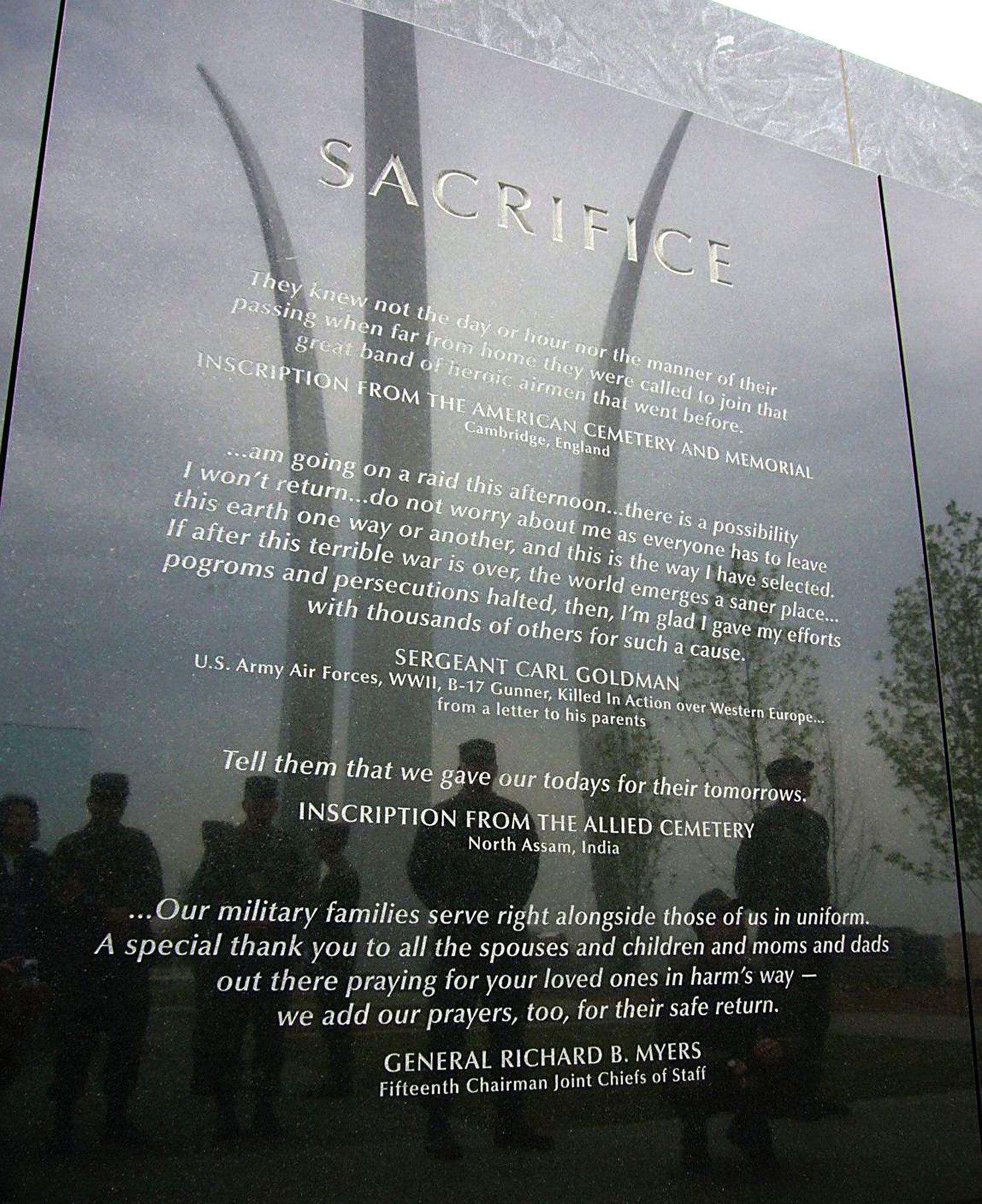 Washington – Chaplain (Lt. Col.) Jeffrey Neuberger, 92nd Air Refueling Wing chapel, took these photos of the Air Force Memorial while at a chaplain’s summit in Washington April 25. (U.S. Air Force photo/Chaplain [Lt. Col.] Jeffrey Neuberger)
