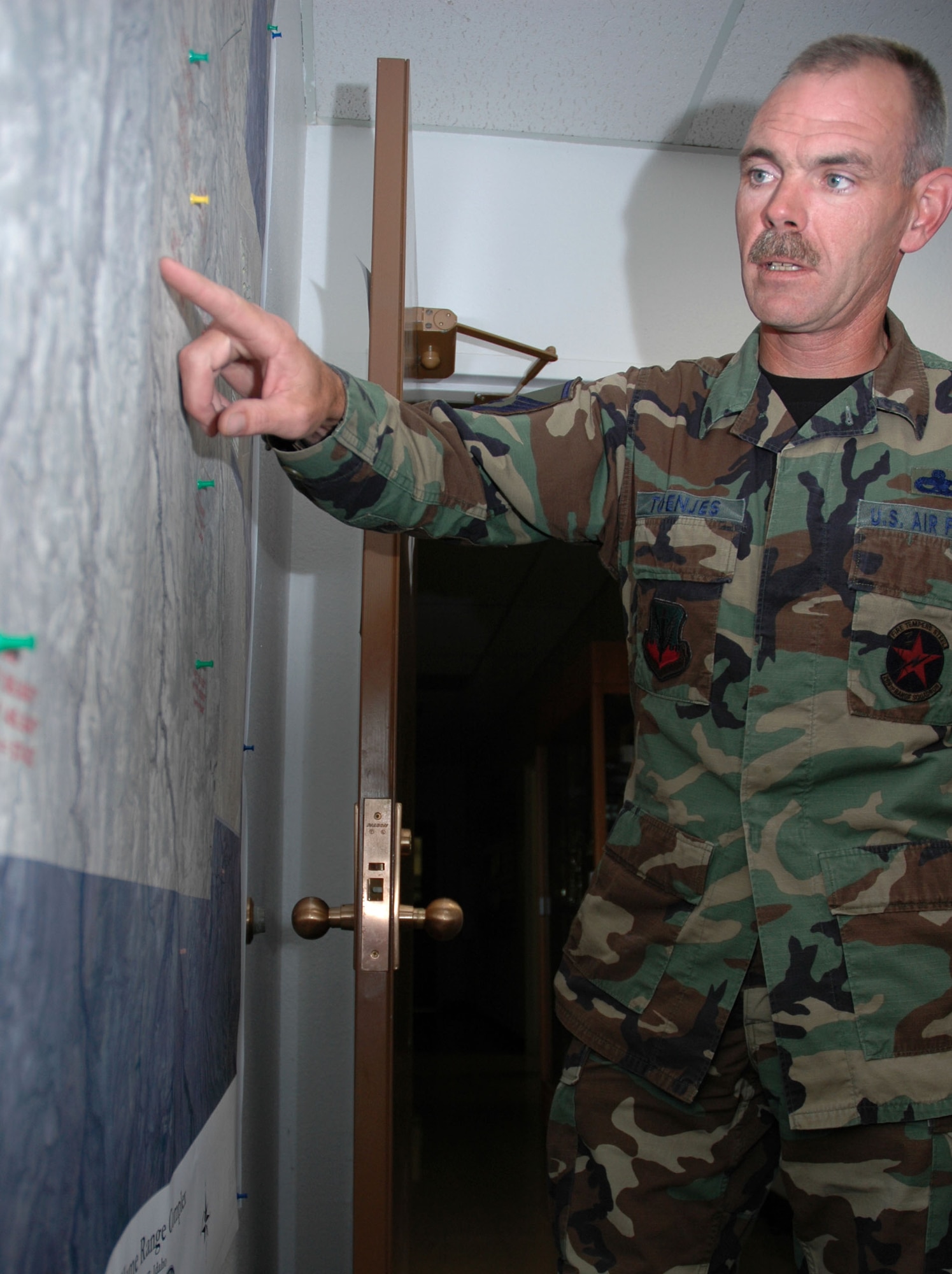 MOUNTAIN HOME AIR FORCE BASE, Idaho -- Master Sgt. Daniel Toenjes highlights the 266th Range Squadron's threat emitter equipment on the Mountain Home Range Complex. The sergeant serves as a quality assurance evaluator with the range squadron here. Air Force photo by Airman Samantha S. DeVries