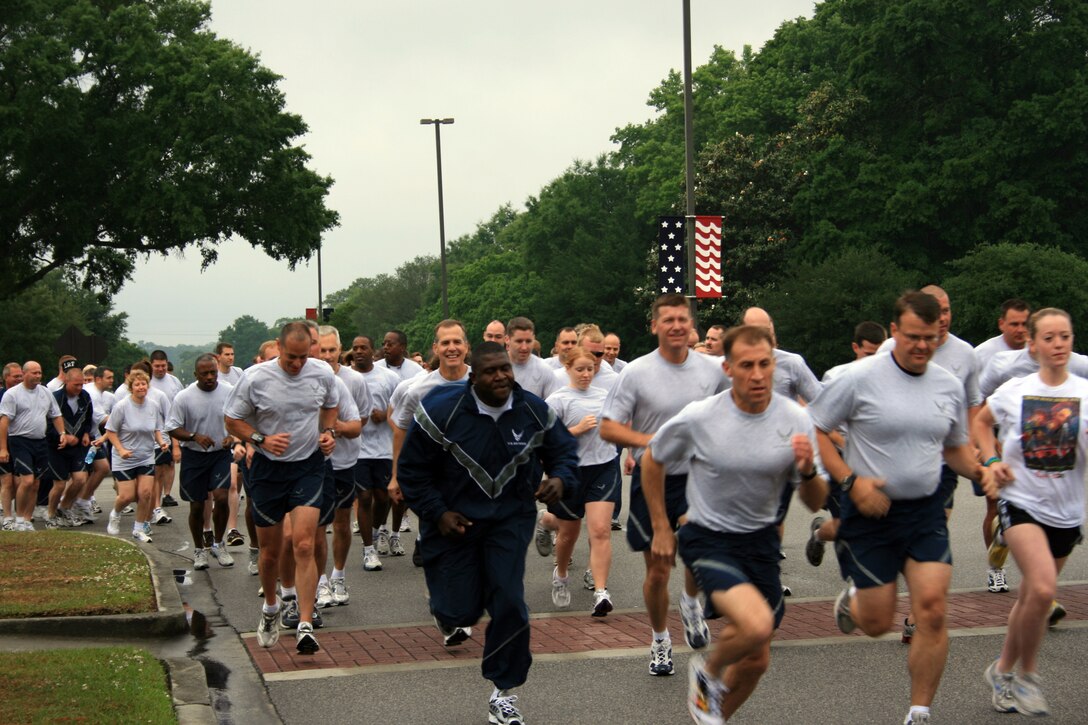 Members of the 315th Airlift Wing, Charleston Air Force Base, S.C., participate in the first ever commander's fun run. (photo by Senior Airman Dani Pacheco, USAFR)