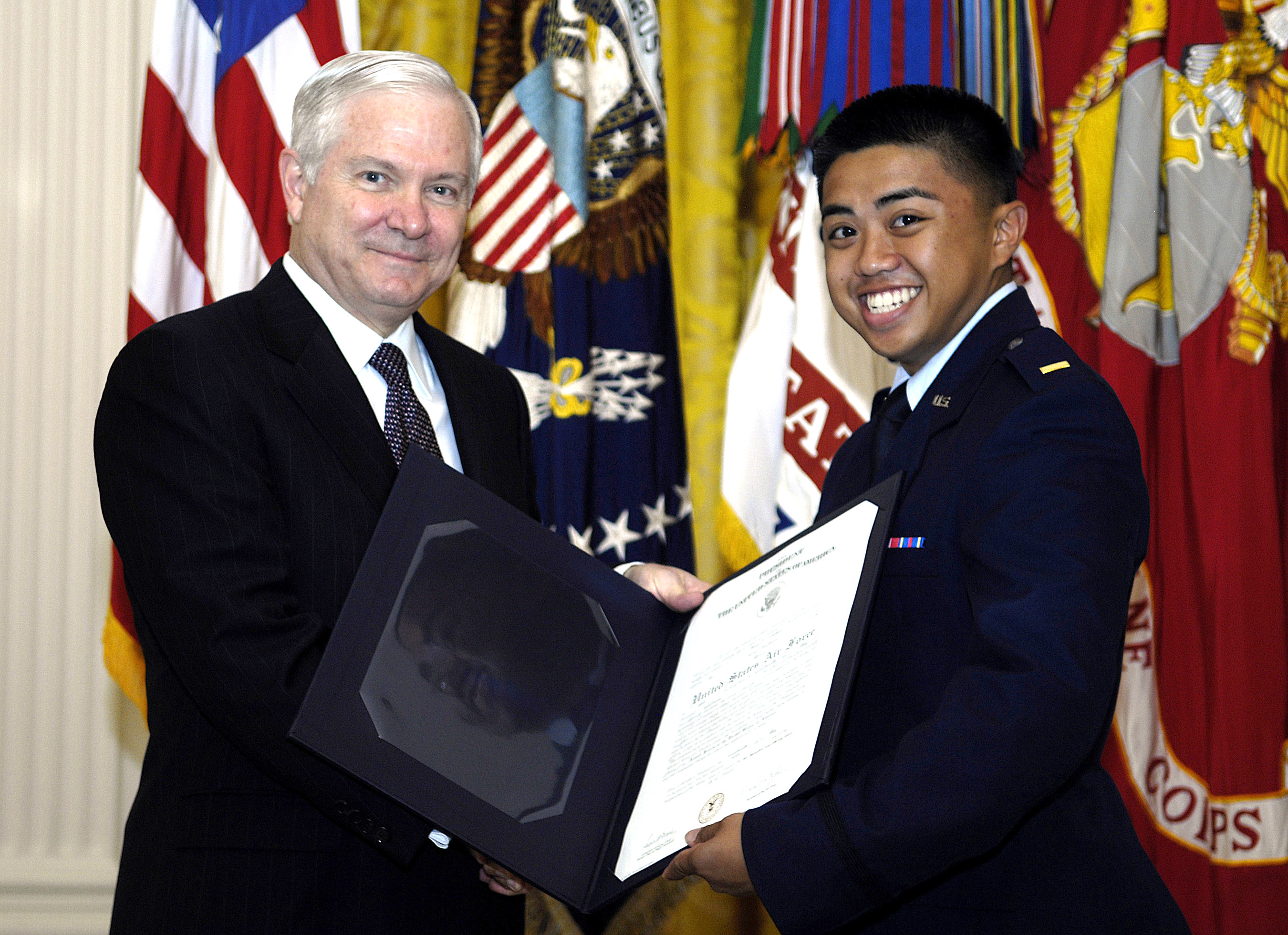secdef-administers-1st-commissioning-oath-to-rotc-cadets-air-force