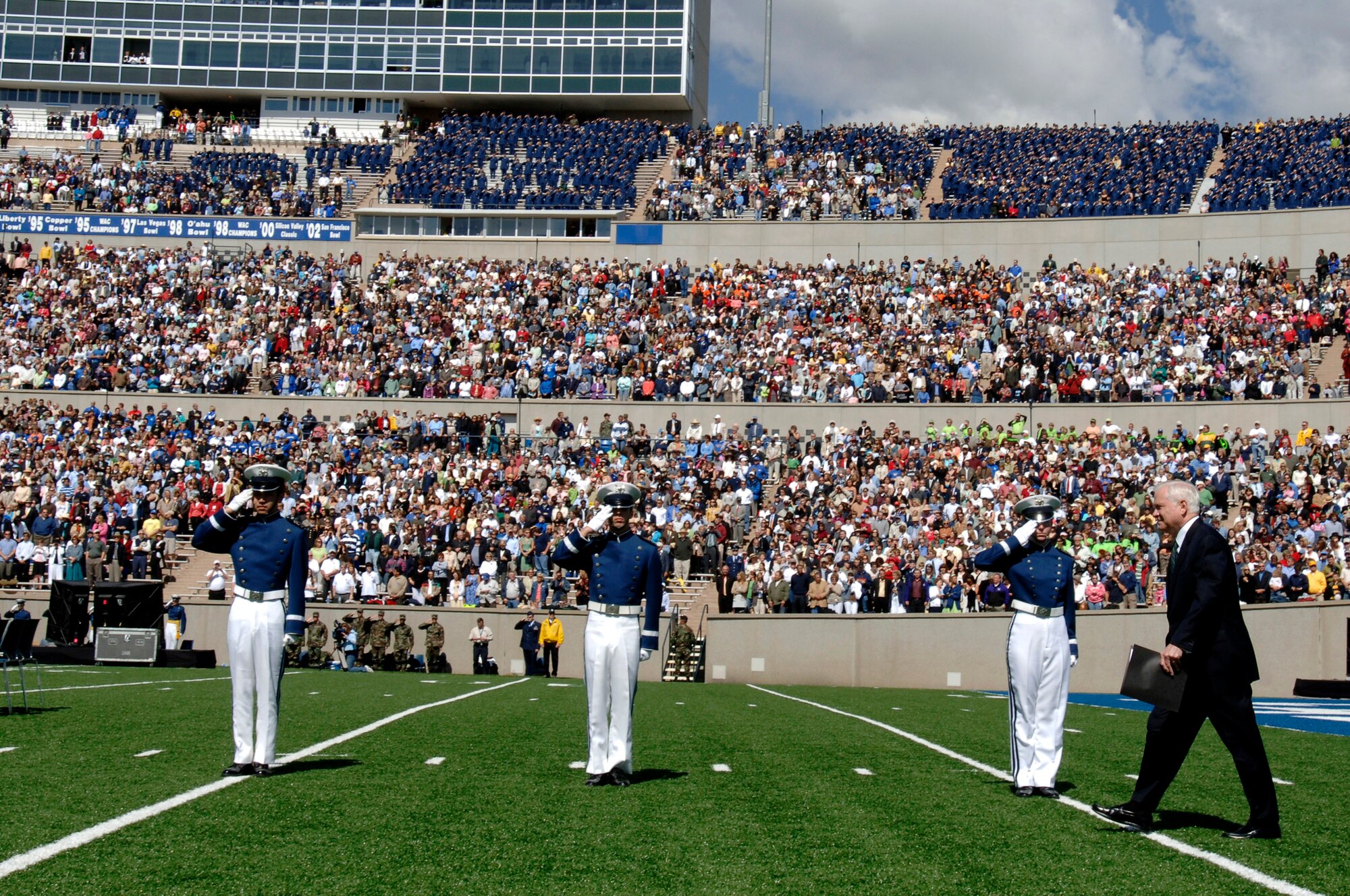 Secretary of Defense Robert M. Gates walks across the Falcon Stadium field May 30 at the start of the 2007 U.S. Air Force Academy graduation ceremony in Colorado Springs, Colo. Dr. Gates was the commencement speaker. (U.S. Air Force photo/Mike Kaplan)
