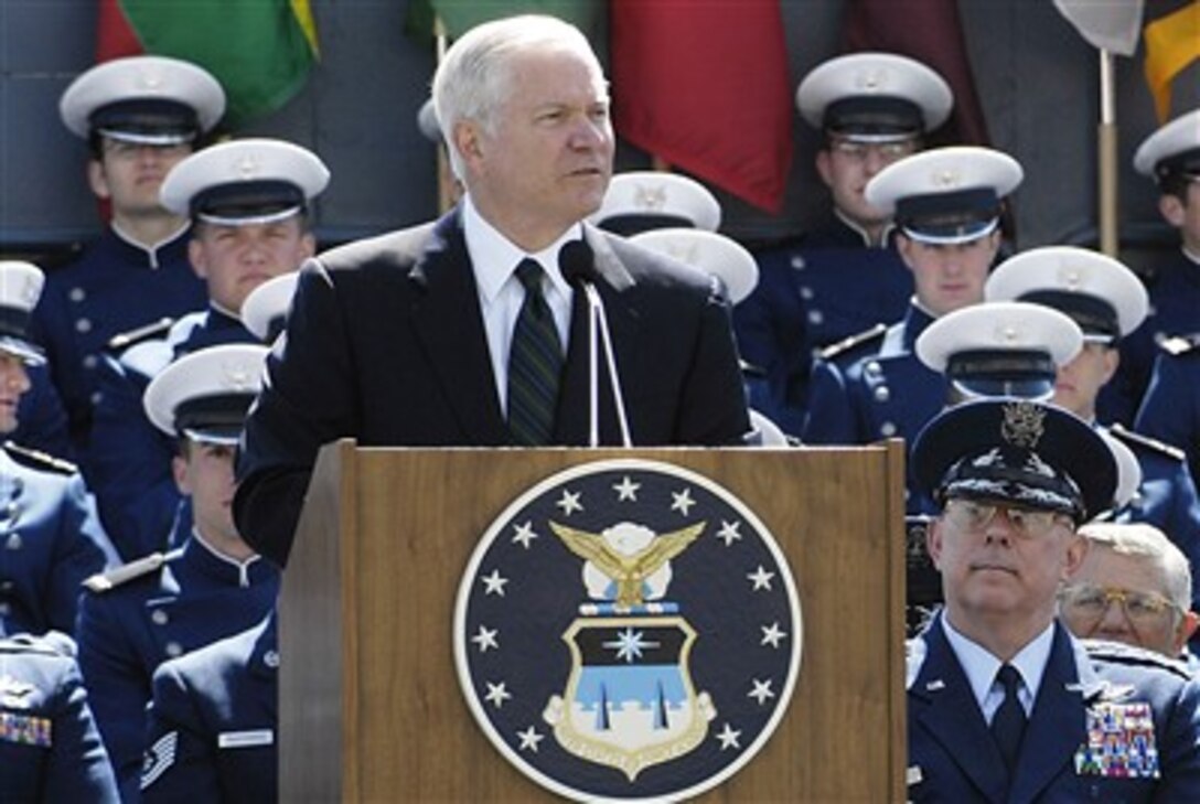 Secretary of Defense Robert M. Gates delivers the commencement speech during the U.S. Air Force Academy graduation ceremony, Colorado Springs, Colo., May 30, 2007. 