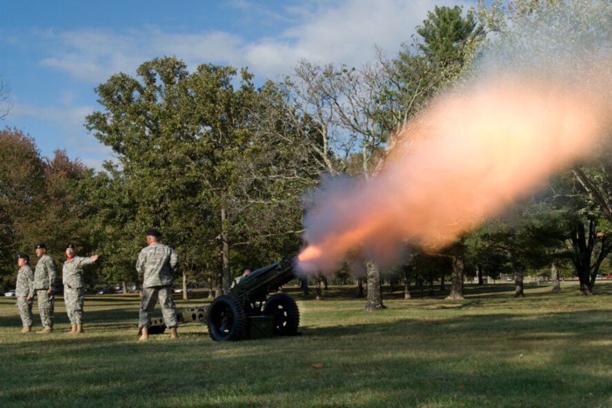 A team from the 278th Armored Calvary Regiment Fires Squadron from Winchester, Tenn., shot a Pack Howitzer cannon during former AEDC Superintendent Chief Master Sgt. Everett Smith's retirement. (AEDC photo)