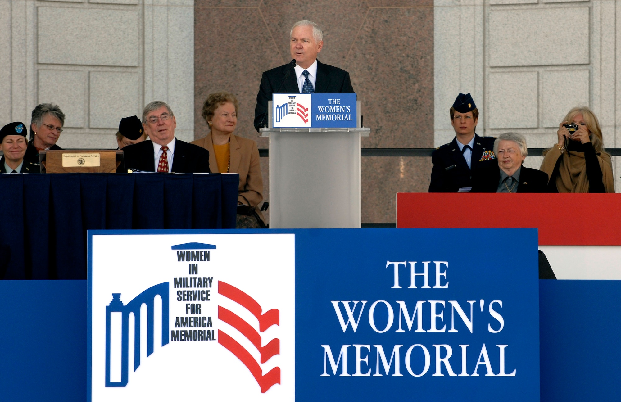 Secretary of Defense Robert M. Gates addresses the crowd Nov. 3 during the ceremony celebrating the 10th anniversary of the Women in Military Service for America Memorial at Arlington National Cemetery. (DOD photo/Cherie A. Thurlby)