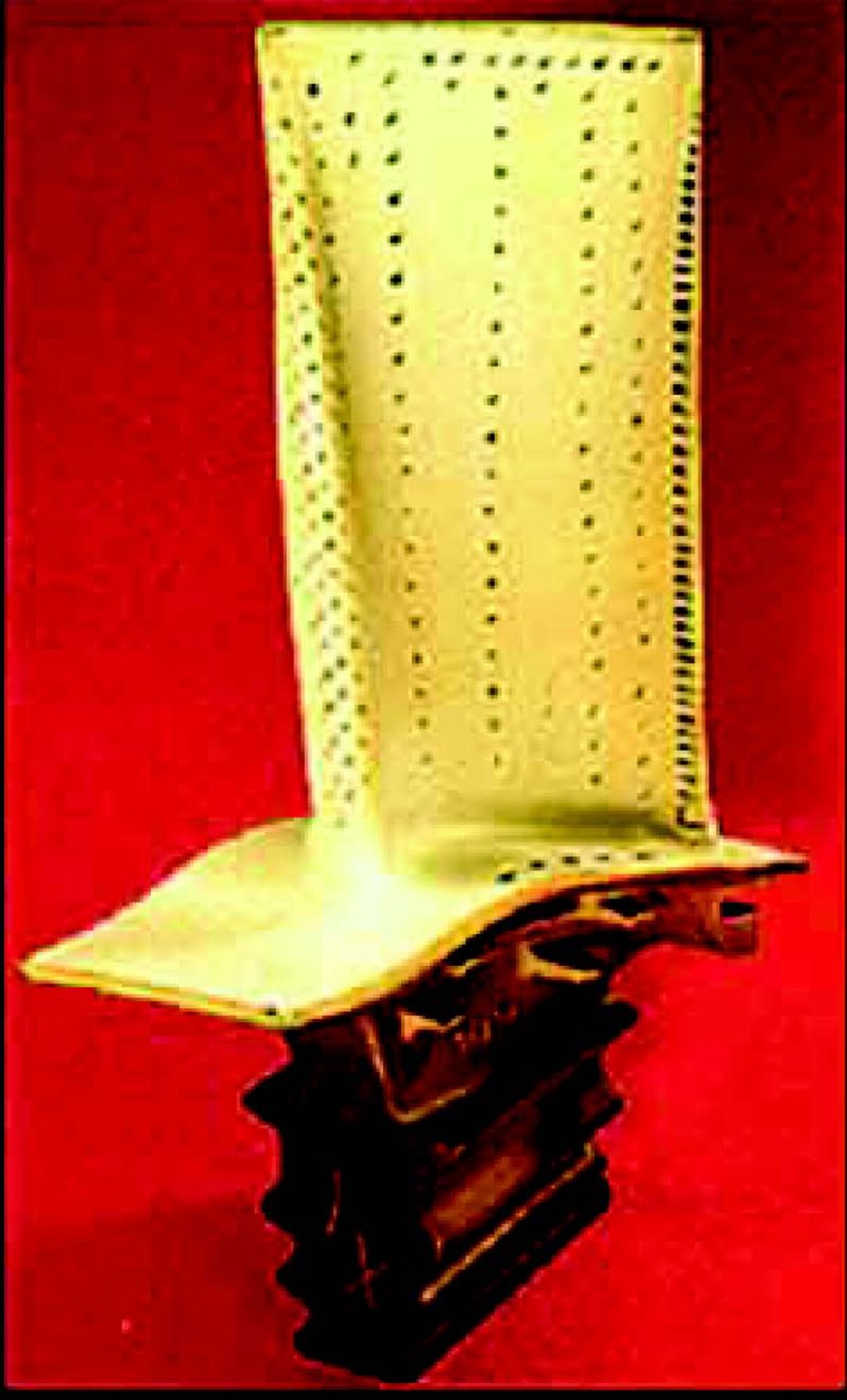 Photo of a blade coated with a thermal barrier coating, which can withstand minimum temperatures of 1300°C (photo courtesy of John Perepezko, principal investigator)