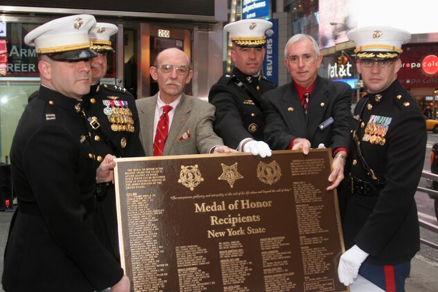 Pictured, from left to right, are: Capt. Dan McSweeney, Marine Corps Public Affairs, NYC; Lt. Gen. Emerson Gardner, Jr., Principal Deputy Director, Program Analysis and Evaluation Division; Vic Gainor, past President, New York Council of the Navy League; Brig. Gen. John Wissler, Senior Military Assistant to the Deputy Secretary of Defense; Rick Kenney, Exective Director, New York Council of the Navy League; and Maj. James Bell, Director, Marine Corps Public Affairs, NYC.