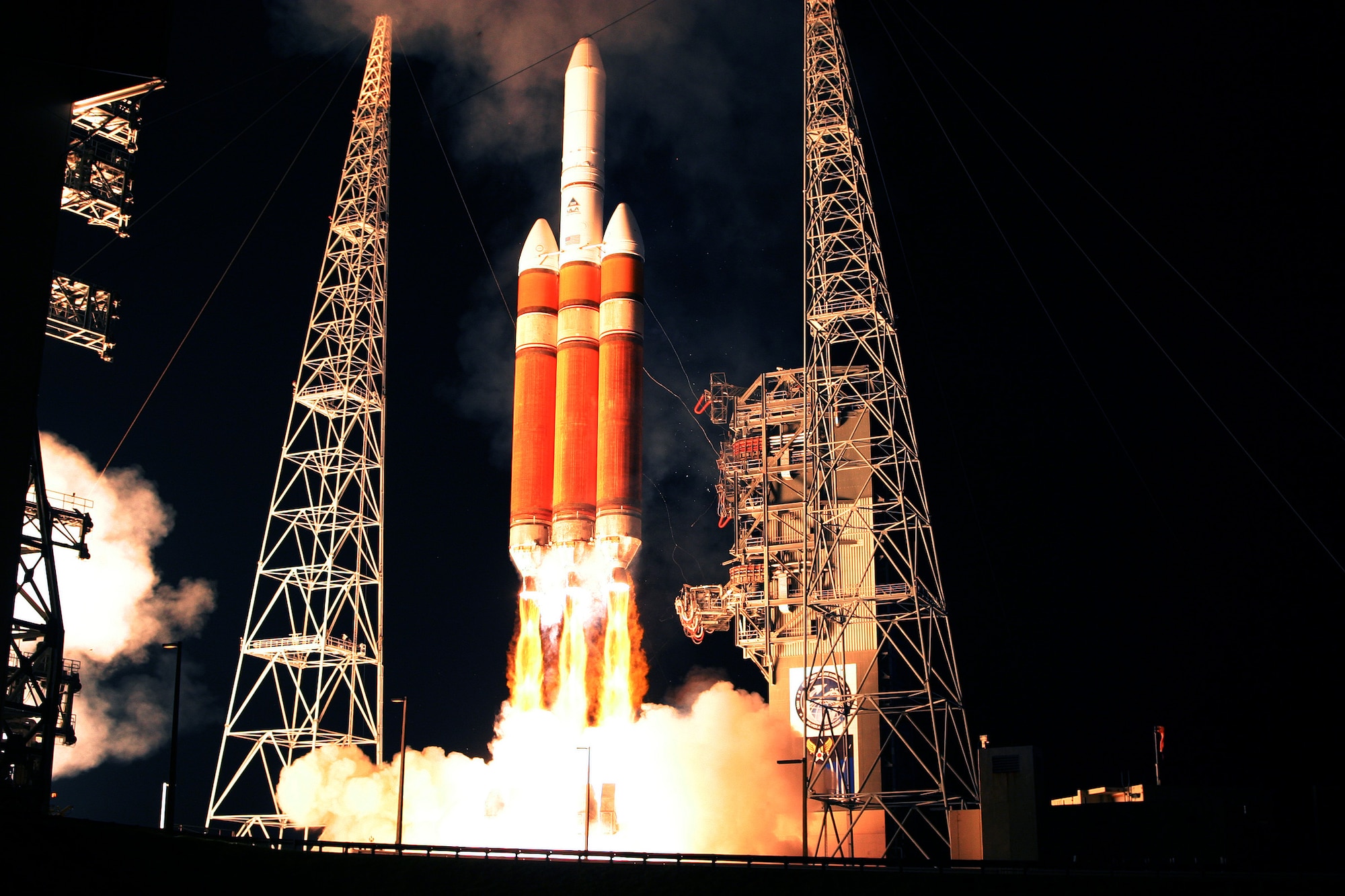 CAPE CANAVERAL AIR FORCE STATION, Fla. -- A Delta IV Heavy Evolved Expendable Launch Vehicle lifts off from Space Launch Complex 37B Nov. 10 carrying the last Defense Support Program into orbit. (United Launch Alliance photo by Carleton Bailie. Used with permission) 
