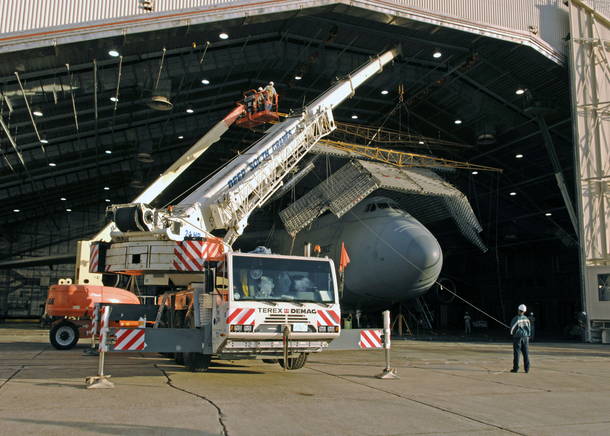 C5M undergoes testing at world's largest climatic laboratory > Eglin