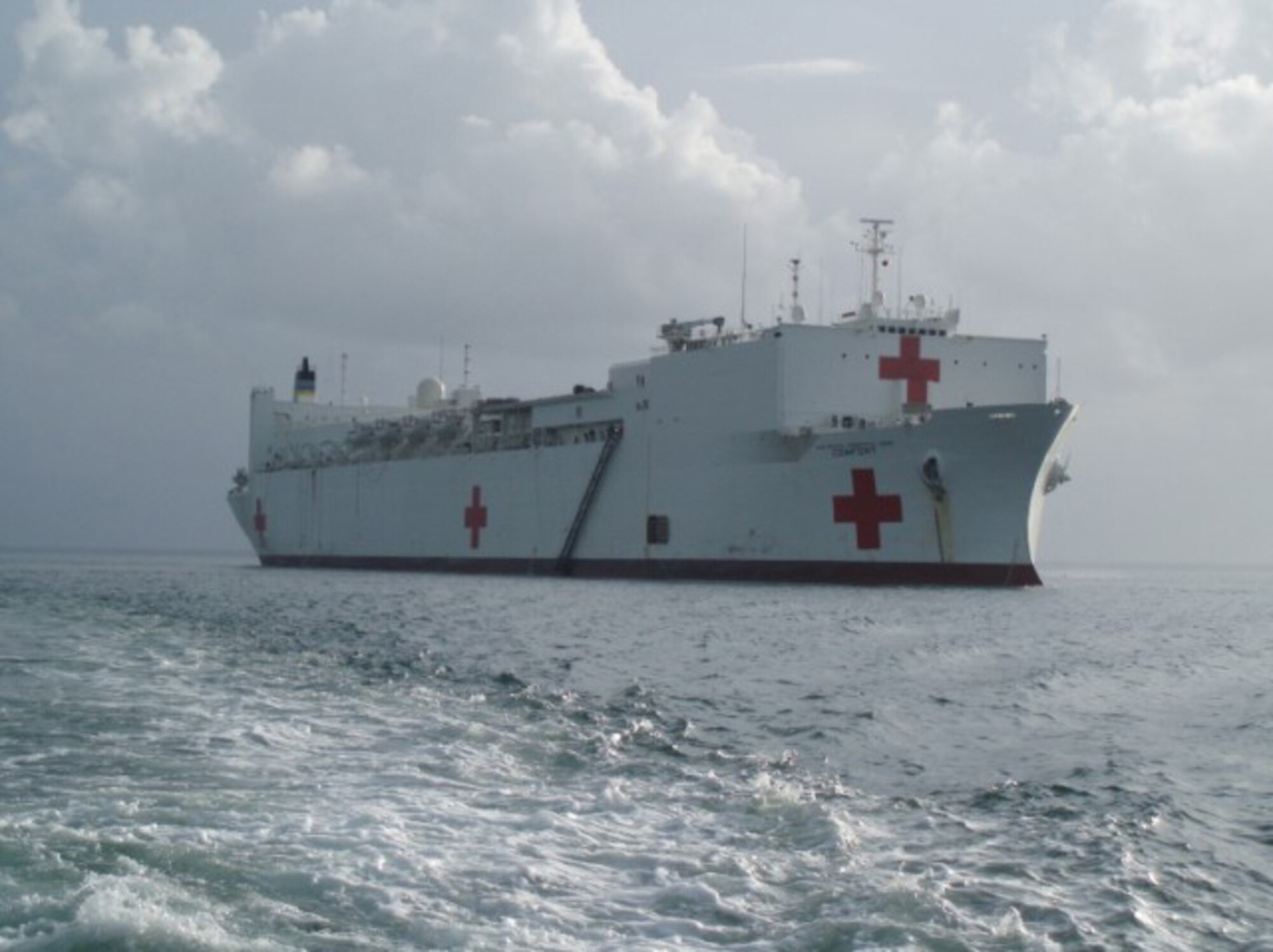 COLUMBIA -- The USNS Comfort waits at anchor off the coast of Bahia Malaga, Columbia, in August.  The ship's 120-day mission of the Partnership of the Americas provided medial aid to 12 countries. (U.S. Air Force photo/Tech. Sgt. Jason Conely)