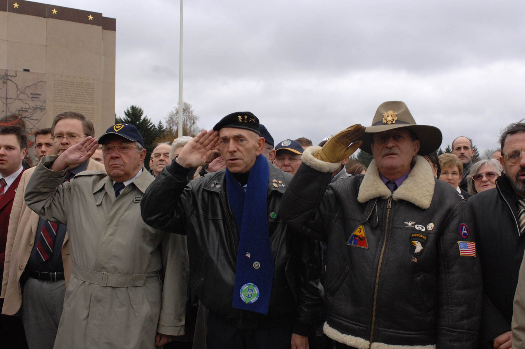 SPANGDAHLEM AIR BASE, Germany -- Members of the Spangdahlem Air Base community join Luxembourg Veterans for a Veterans Day Wreath Laying Ceremony held at Luxembourg American Cemetery and Memorial Nov. 11, 2007. (U.S. Air Force photo/Airman 1st Class Jenifer Calhoun)