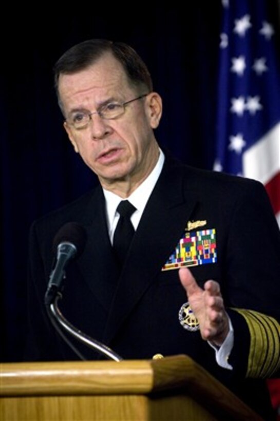 Chairman of the Joint Chiefs of Staff Adm. Mike Mullen, U.S. Navy addresses the press at the Foreign Press Center in Washington, D.C., on Nov. 20, 2007.  