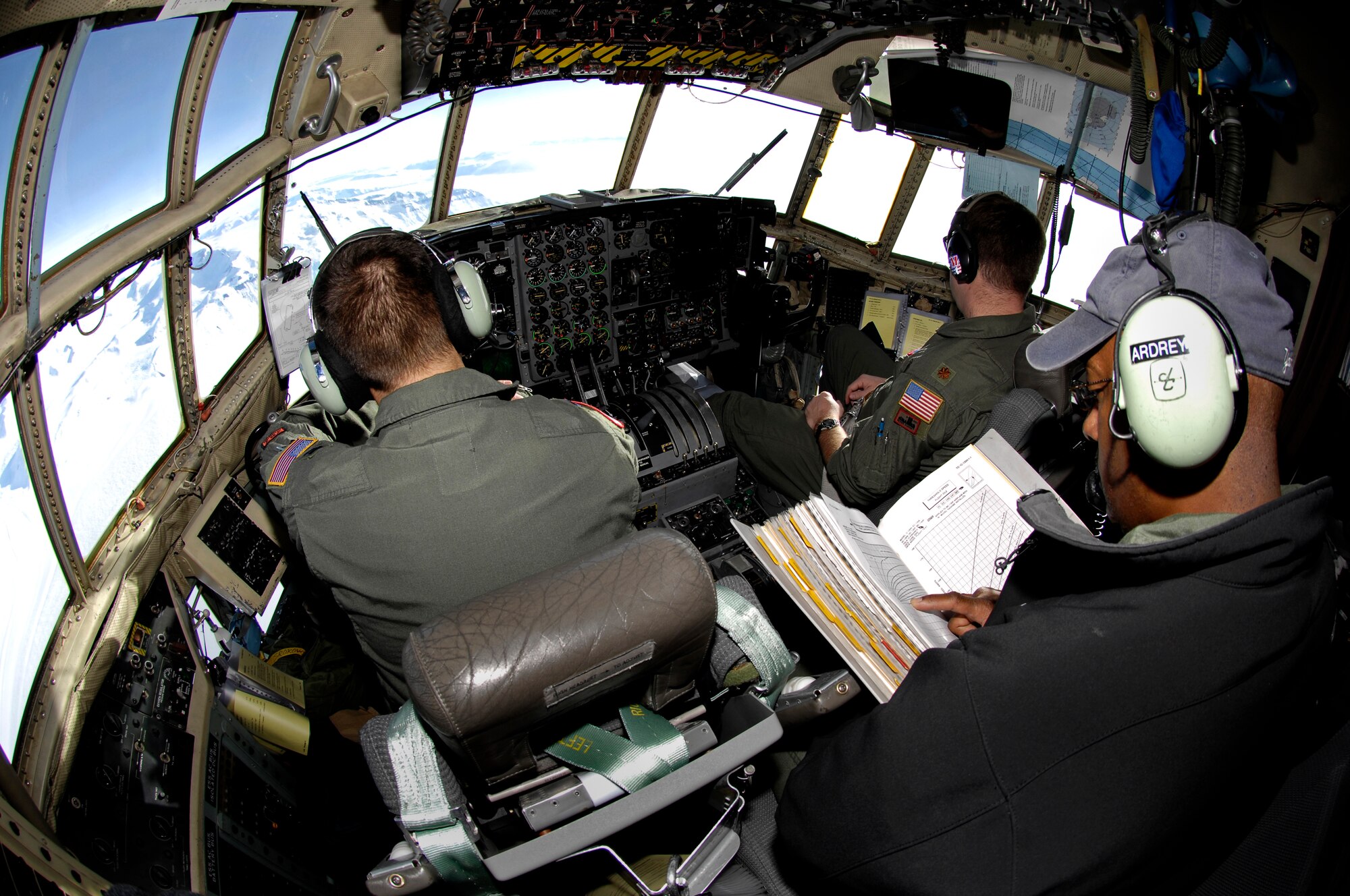 Aircrew fly an LC-130 Hercules to the South Pole, Antarctica Nov. 26, 2007 during Operation Deep Freeze. Ski-equipped LC-130s, crews and support personnel from the New York Air National Guard’s 109th Airlift Wing are supporting the 13th Air Force-led Joint Task Force Support Forces Antarctica, Operation Deep Freeze. Operation Deep Freeze is a unique joint and total force mission that has supported the National Science Foundation and U.S. Antarctic Program that began in 1955. (U.S. Air Force photo/Tech. Sgt. Shane A. Cuomo)