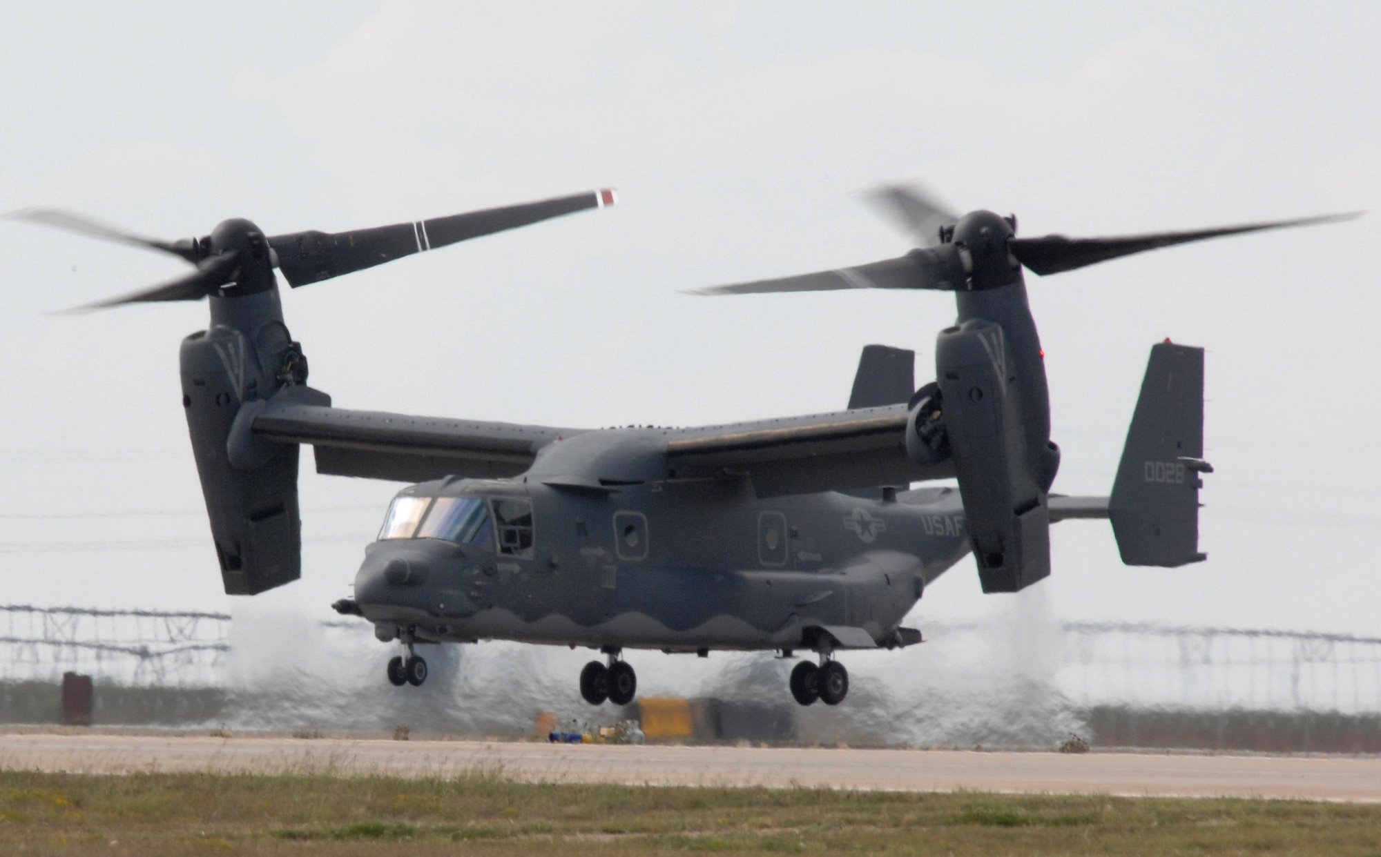 A CV-22 Osprey takes off Sept. 29 from Cannon Air Force Base, N.M.  Officials from the Air Force Special Operations Command assumed command of Cannon in a redesignation and change-of-command ceremony Oct. 1. (U.S. Air Force photo/Airman 1st Class Evelyn Chavez) 