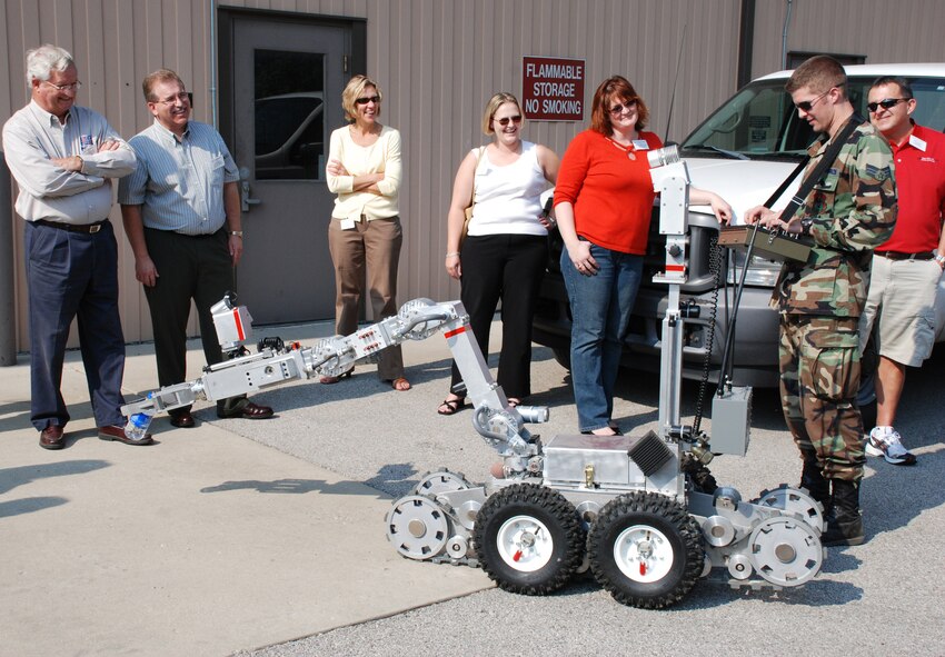 Employers were able to try out robots and make a "bang" at Boss Day 2007.  The 932nd Airlift Wing, Air Force Reserve Command, gave civilian employers of 932nd Airlift Wing Reservists a chance to see military life behind the scenes, and push a few explosive buttons.  The explosive ordnance disposal team set up a demonstration for the visitors.  The commander and staff members gave briefings and a base tour was included.  Photo/Tech Sgt. Gerald Sonnenberg