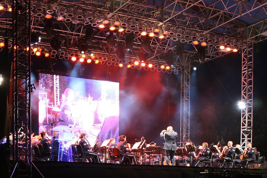 The USAF Heartland of America Band performed a multi-media extravaganza at the 55th Wing's military Tattoo, "The Call of Freedom," in October 2006. 