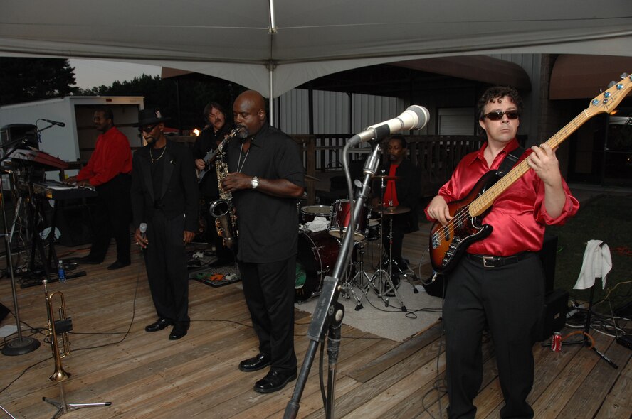 Local band Utopia entertained guests at the Air Force 60th anniversary event at Arnold Engineering Development Center’s Gossick Leadership Center Recreation Beach area. (Photo by David Housch)