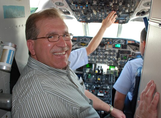 Civilian employers had a chance to visit Air Force Reserve Command's Boss Day 2007 at the 932nd Airlift Wing, Scott Air Force Base.  Photo/Tech. Sgt. Gerald Sonnenberg.