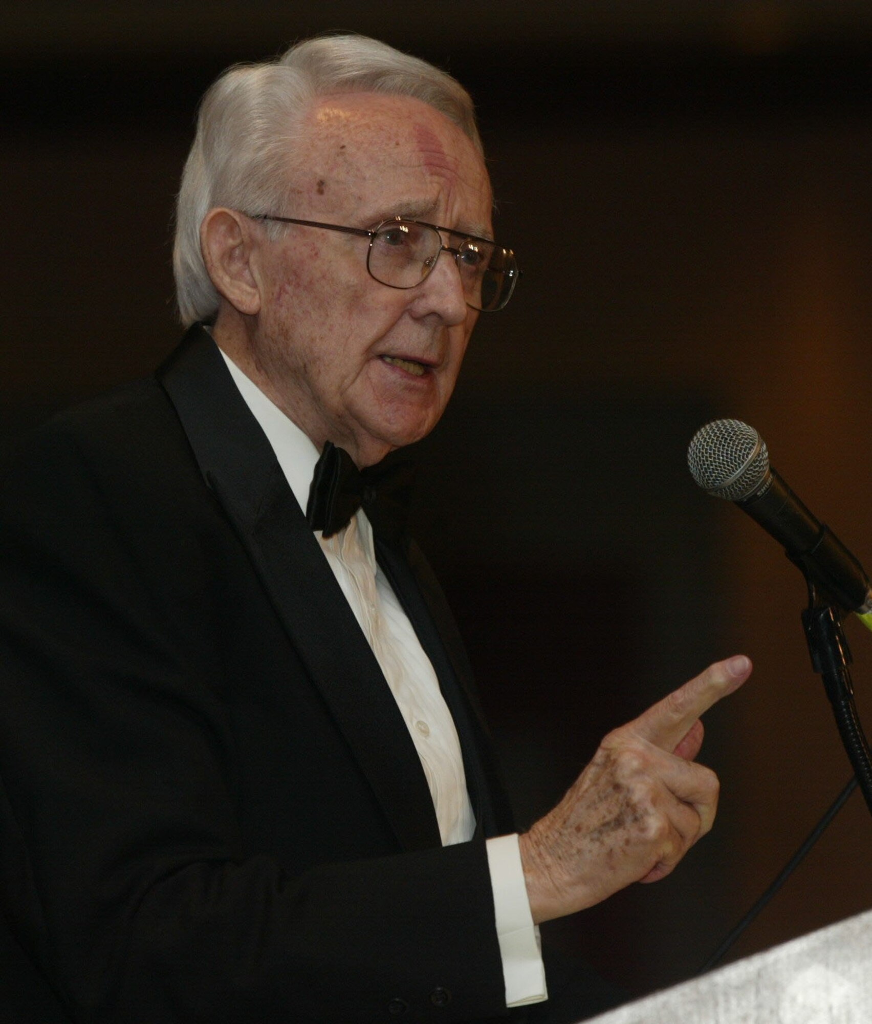 Dr. Eugene Williams, World War II pilot and lecturer, spoke on the heritage of military aviation during the 2007 Air Force Ball in Marietta, Ga. on Oct 13.  His speech included the invention of the hot air balloon, used in the Civil War. the invention of the airplane, and the more than 300,000 aircraft built from 1940 to 1945.
