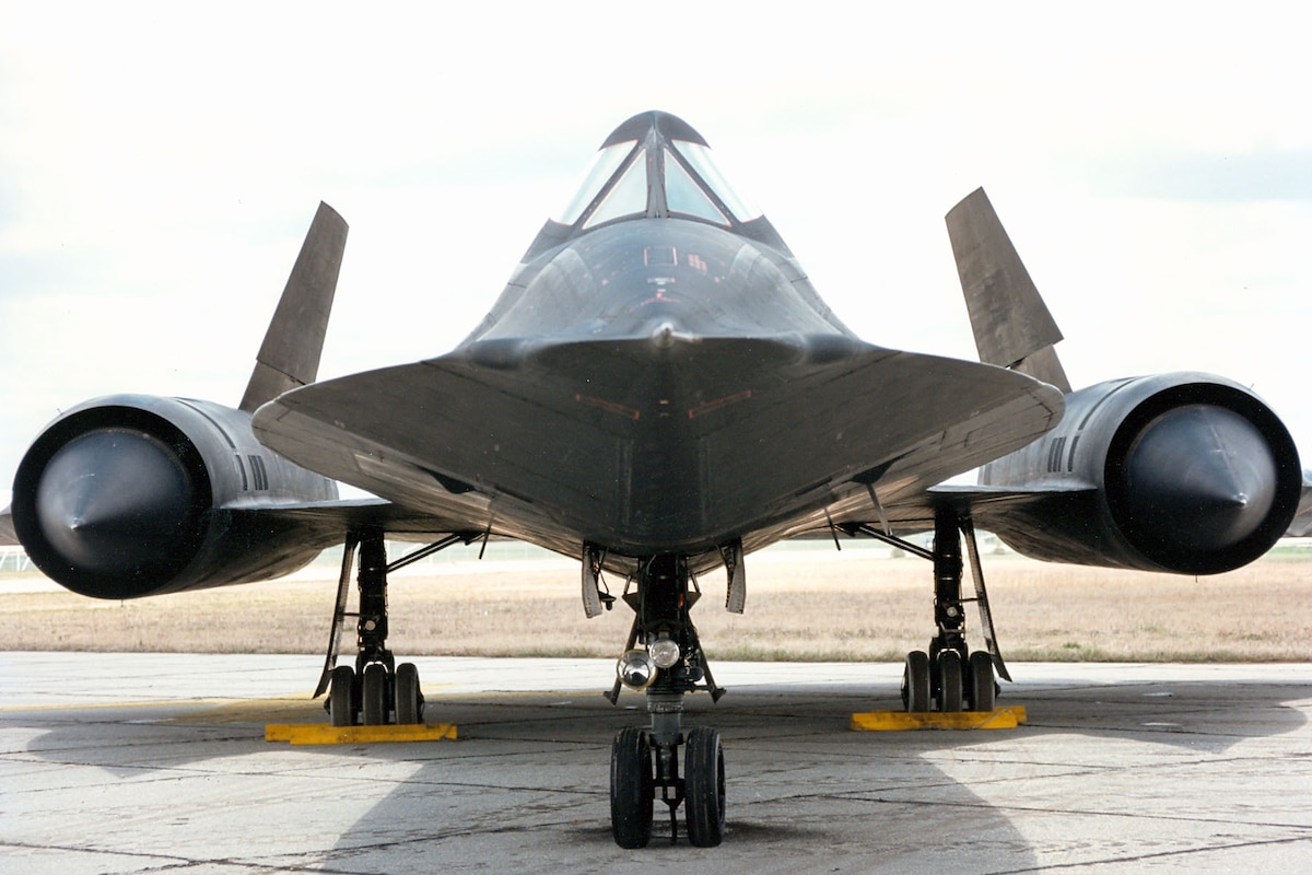 6/27…ロッキード・マーティンSR-71 ブラックバード Lockheed SR-71 Blackbird - Wikipedia