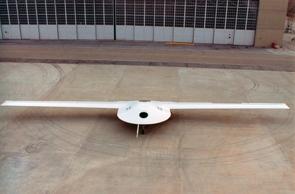 rq-star nao downlaod Lockheed-Martin RQ-3 DarkStar > National Museum of the United States Air  Force™ > Display